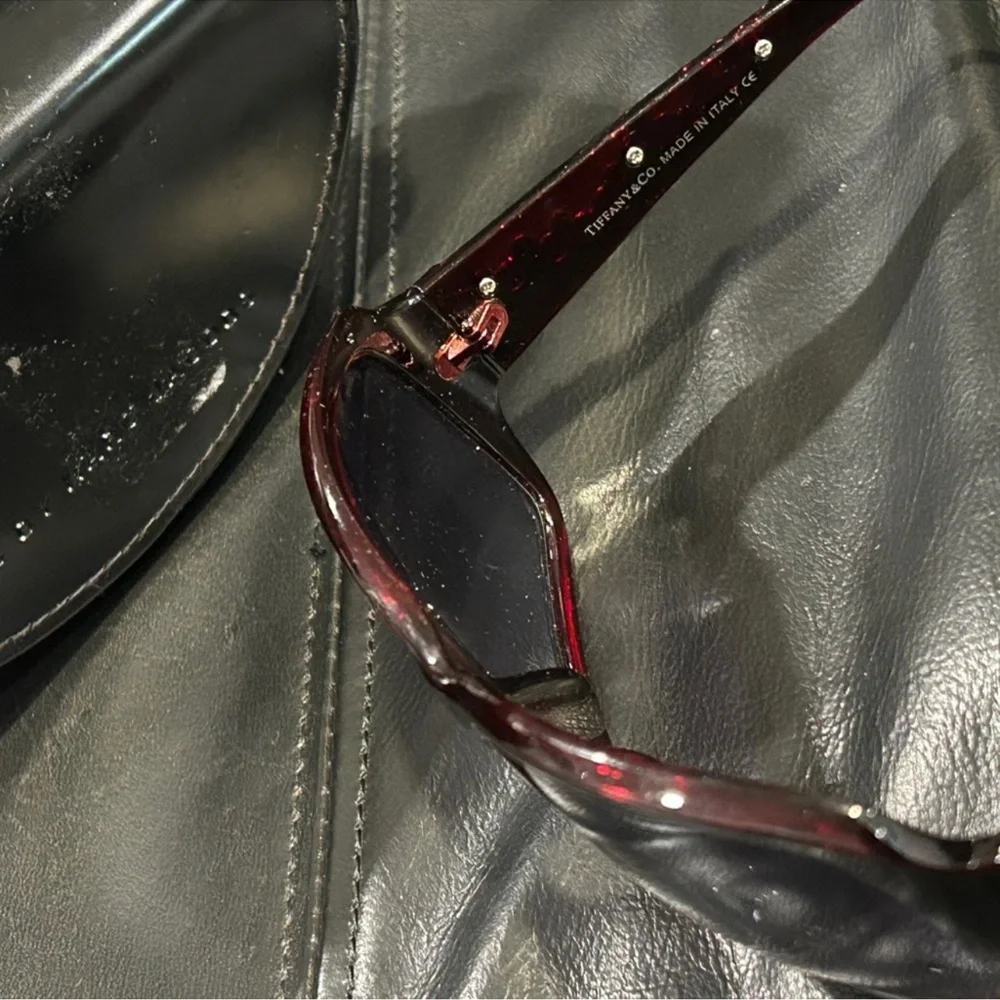 Tiffany & Co. Burgundy with design Sunglasses S8123 62 16 122